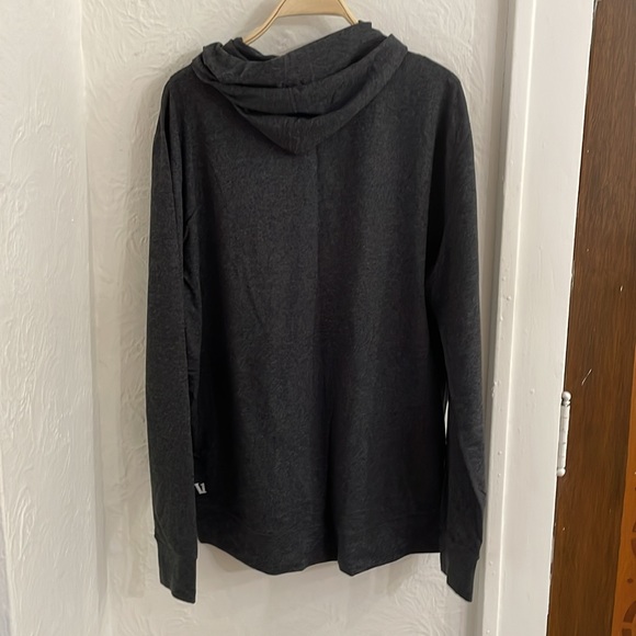 VUORI Ponto Performance Pullover - Picture 6 of 7
